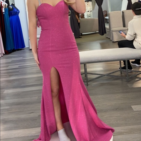 Dresses & Skirts - Pink prom dress